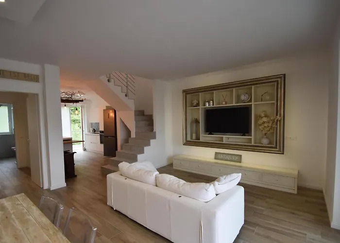 Feriehus Near Maggiore, Italy