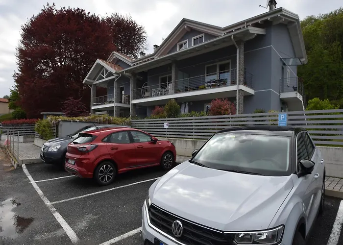 Feriehus Near Maggiore, Italy *