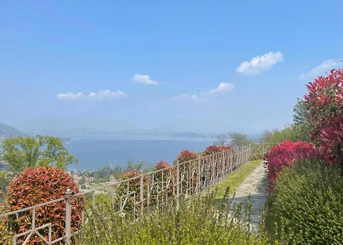 Near Maggiore, Italy Feriehus *